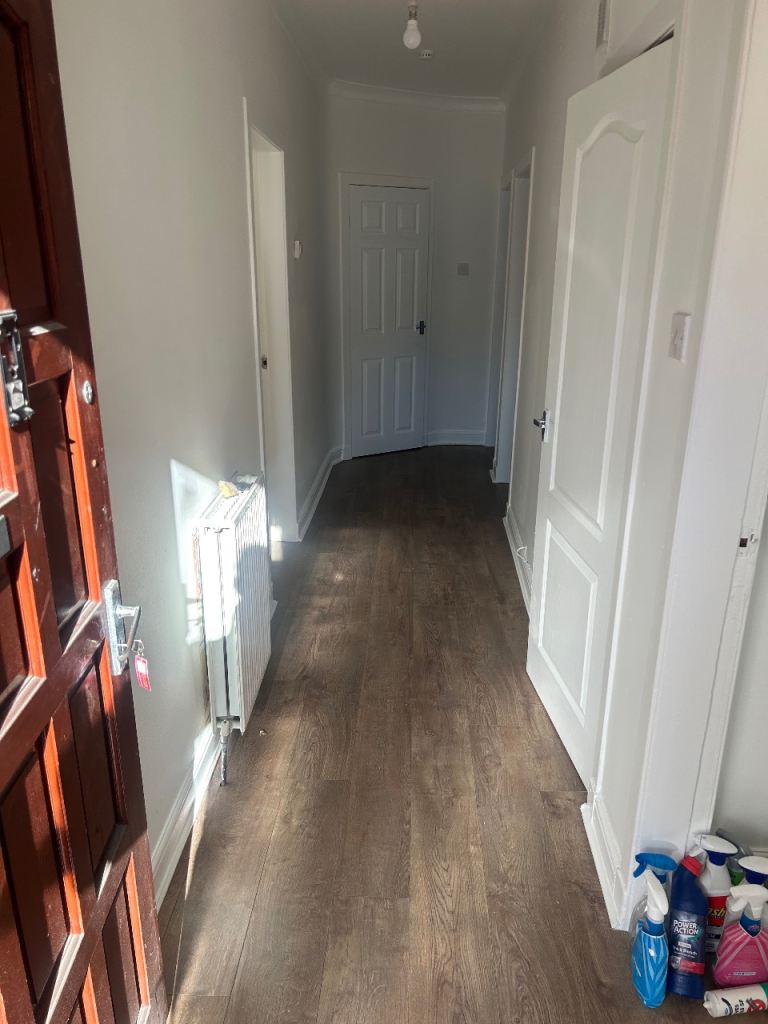 Flat Baldwin Avenue in Glasgow