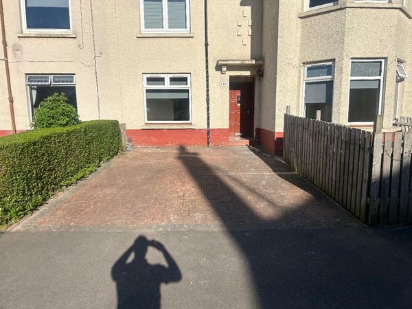 Flat Baldwin Avenue in Glasgow