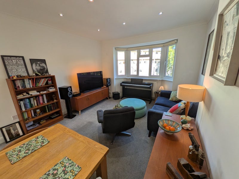 Flat Tufnell Park Road in Greater London