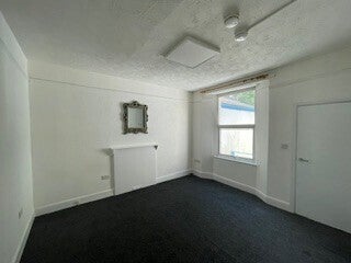 Flat Warren Road in Torquay