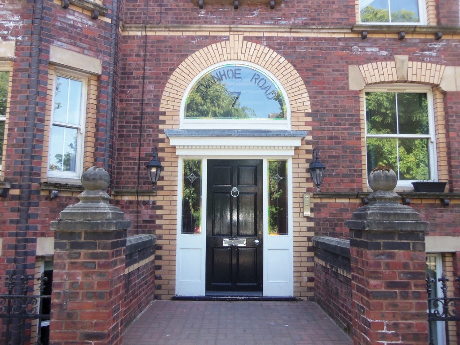 Flat Lark Lane in Liverpool