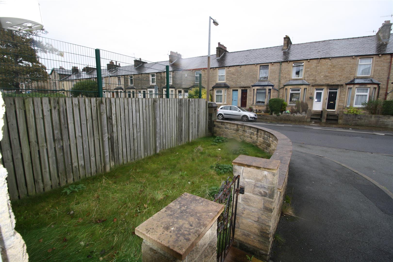 Flat Alandale Gardens in Lancaster