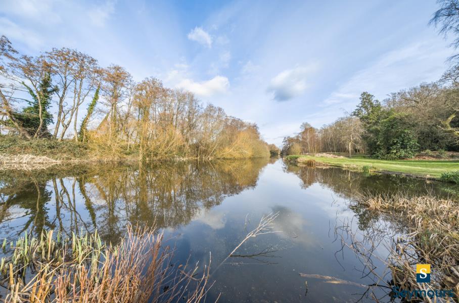 Flat Beechcroft Manor in Elmbridge