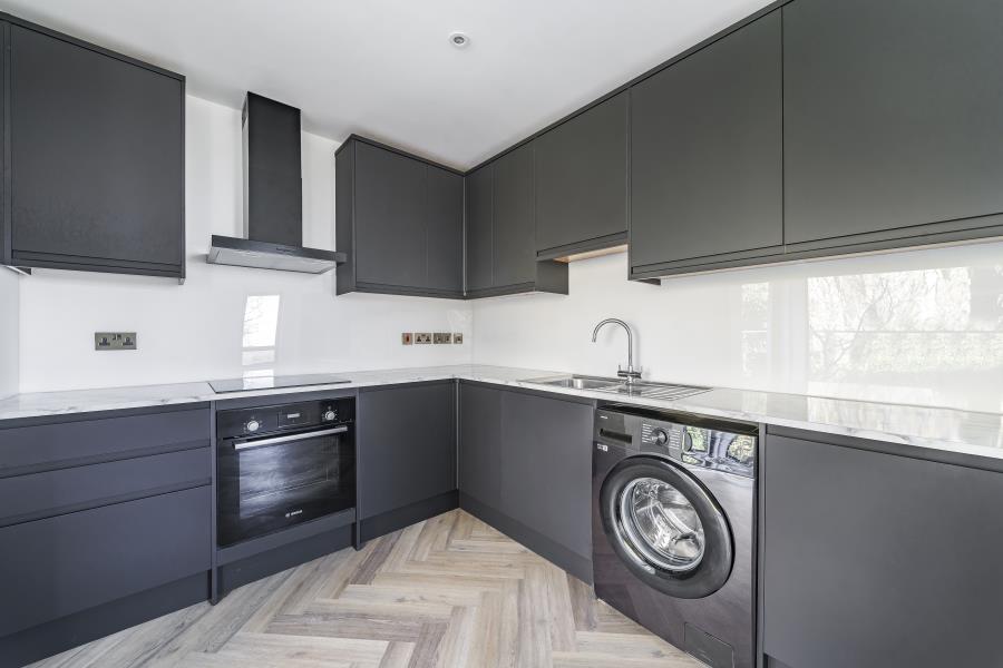 Flat Beechcroft Manor in Elmbridge