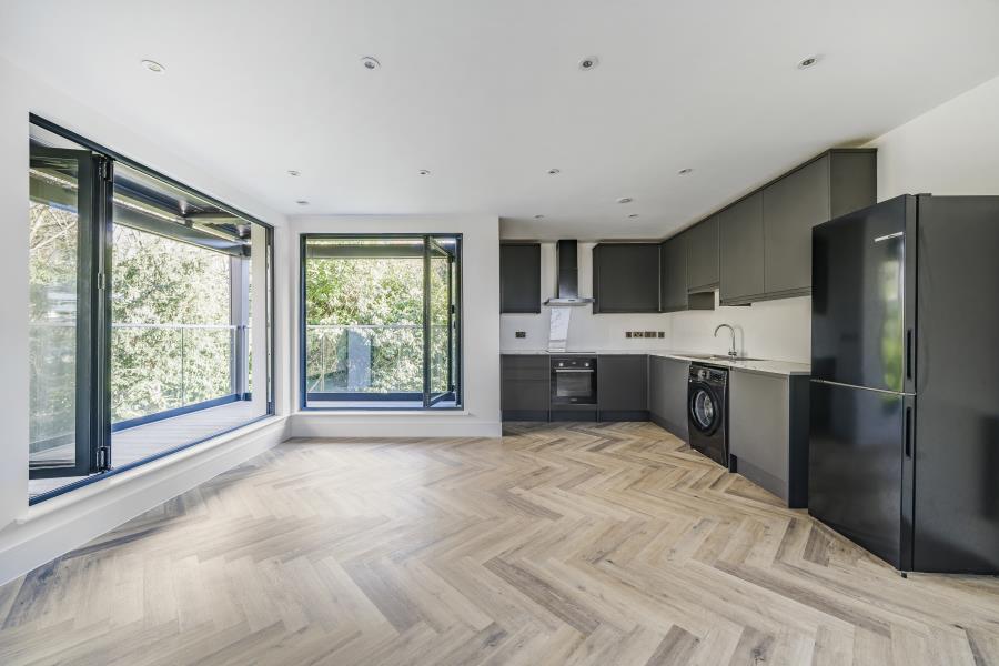 Flat Beechcroft Manor in Elmbridge