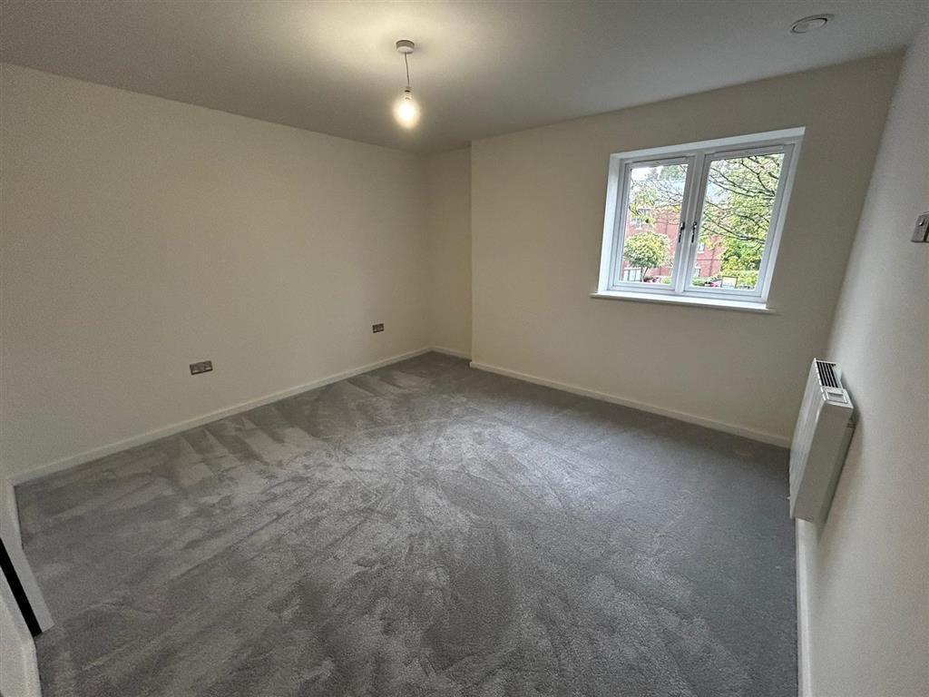 Flat Midland Drive in Birmingham