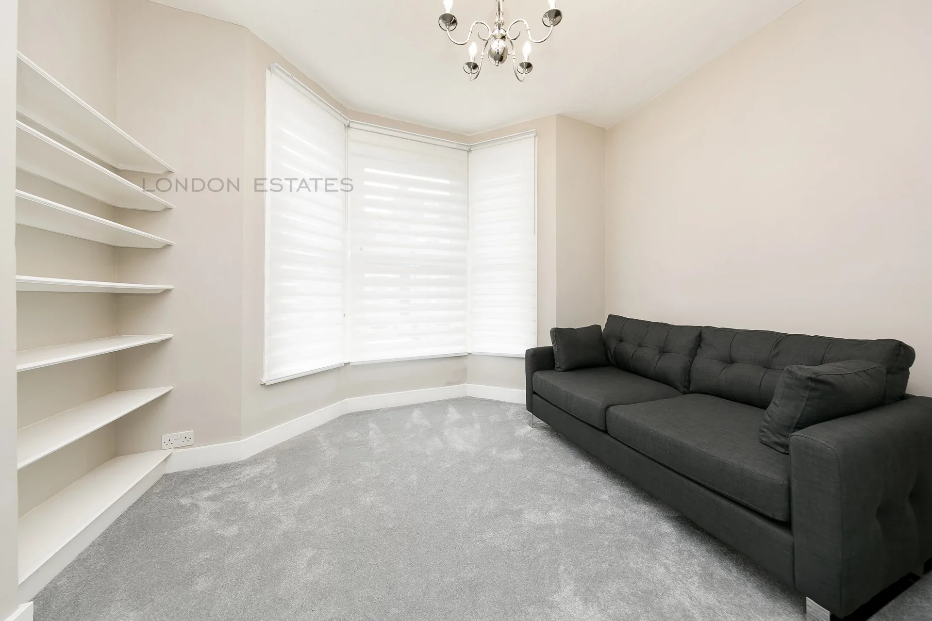 Flat Halford Road in Greater London