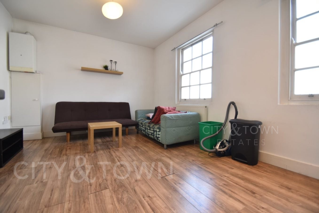 Flat Lordship Road in Greater London