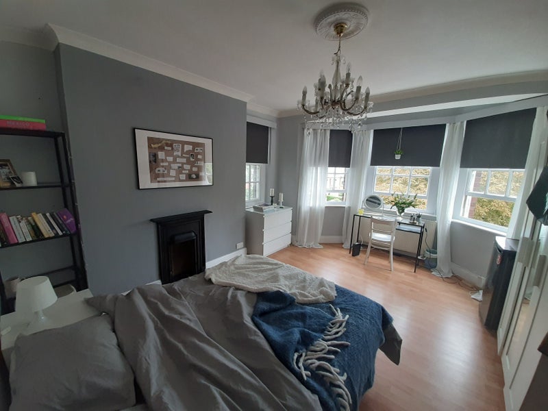 Room Parkhurst Court in Greater London