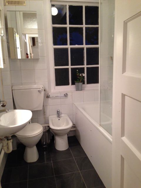 Room Parkhurst Court in Greater London