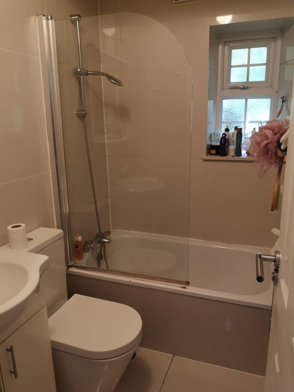 Room Daffodil Street in Greater London