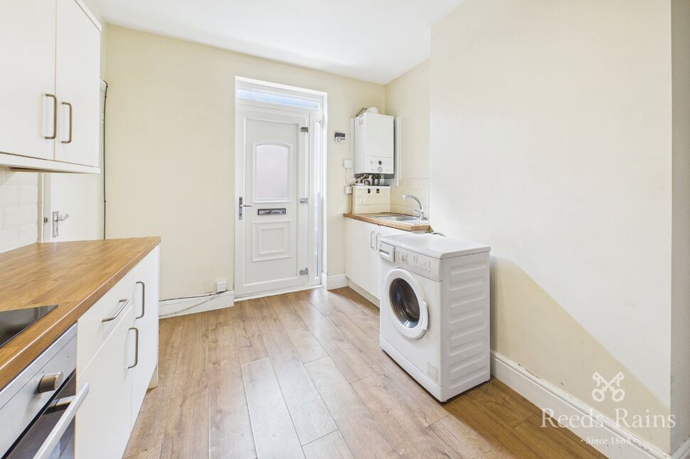 Flat Middlewood Road in Sheffield