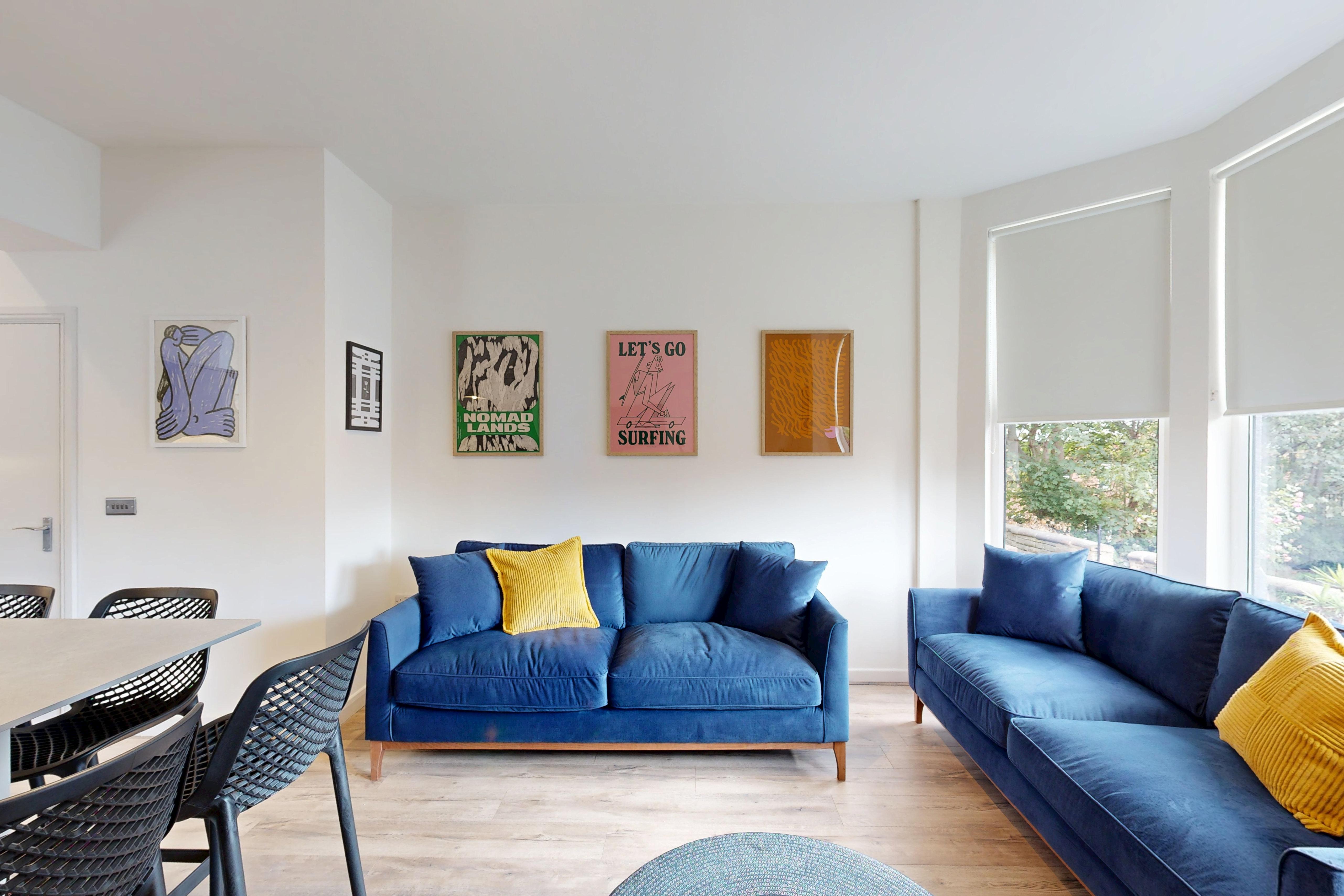 Flat Chestnut Avenue in Leeds
