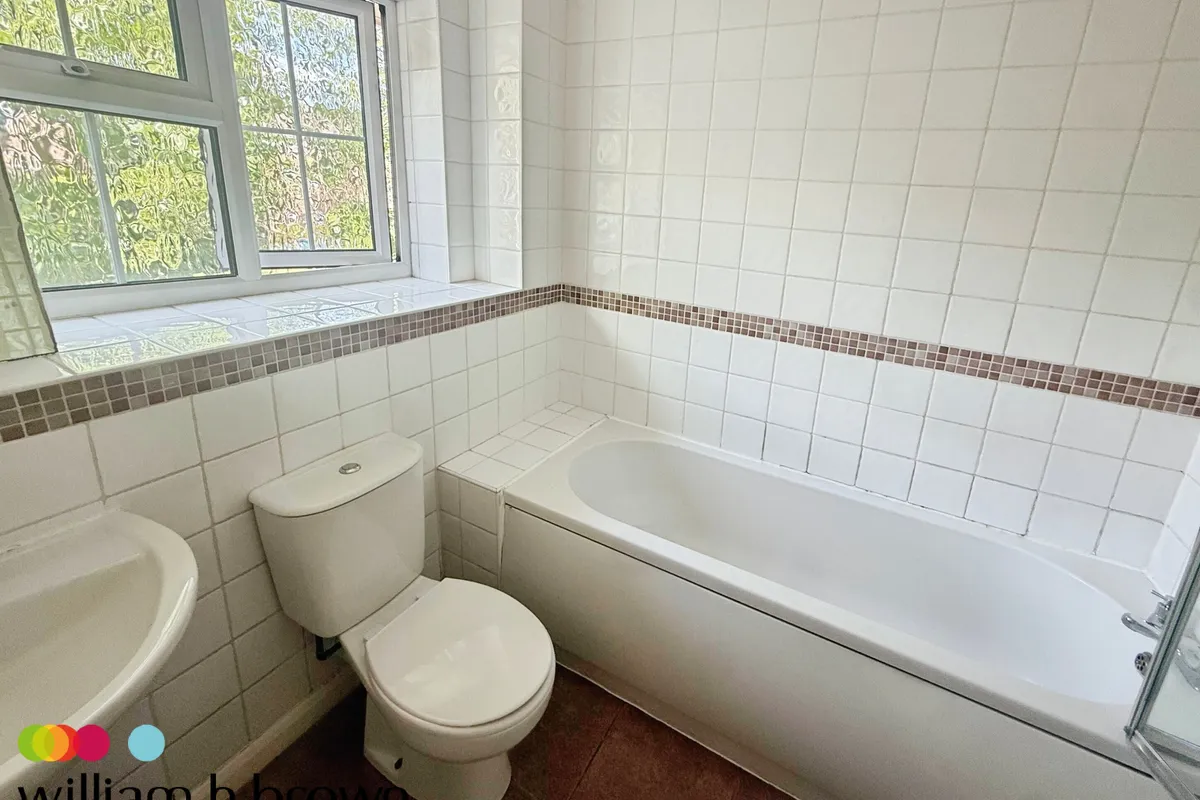 Flat Dudley Close in Grays