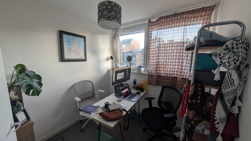 Room Crondall Street in Greater London