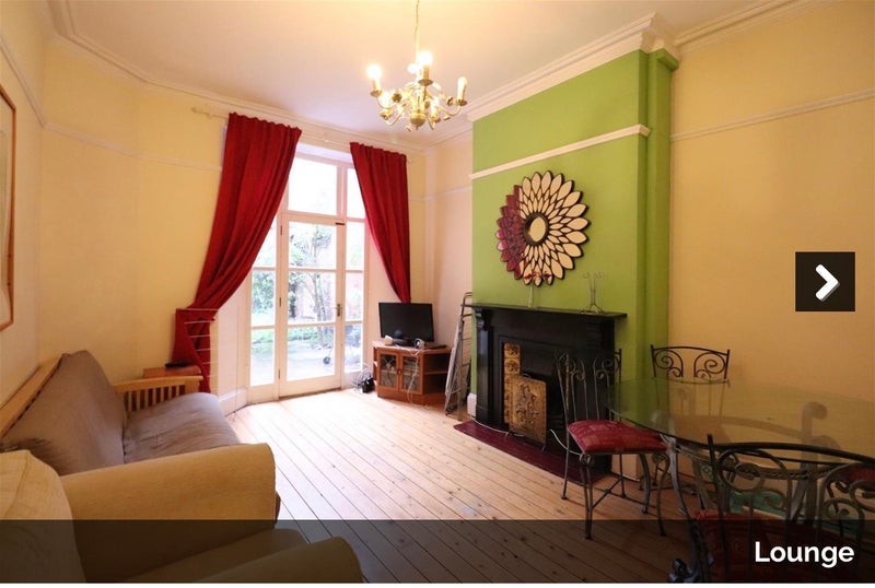 Room Carlyle Road in Birmingham