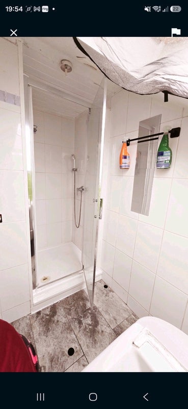 Room Mitcham Road in Greater London