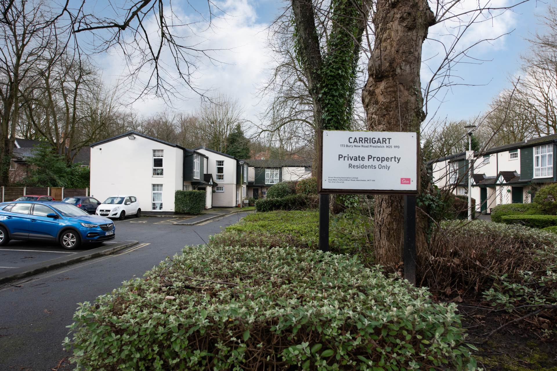 Flat Park View Court in Prestwich
