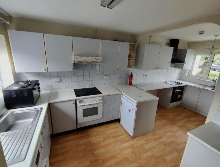 Room Caledonia Road in Borough of Spelthorne