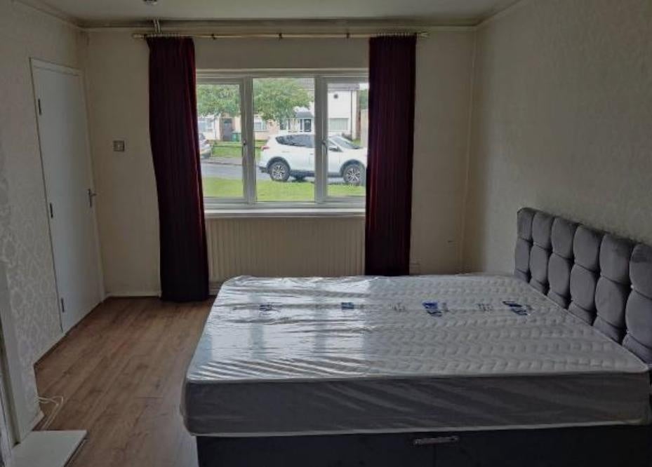 Room Caledonia Road in Borough of Spelthorne
