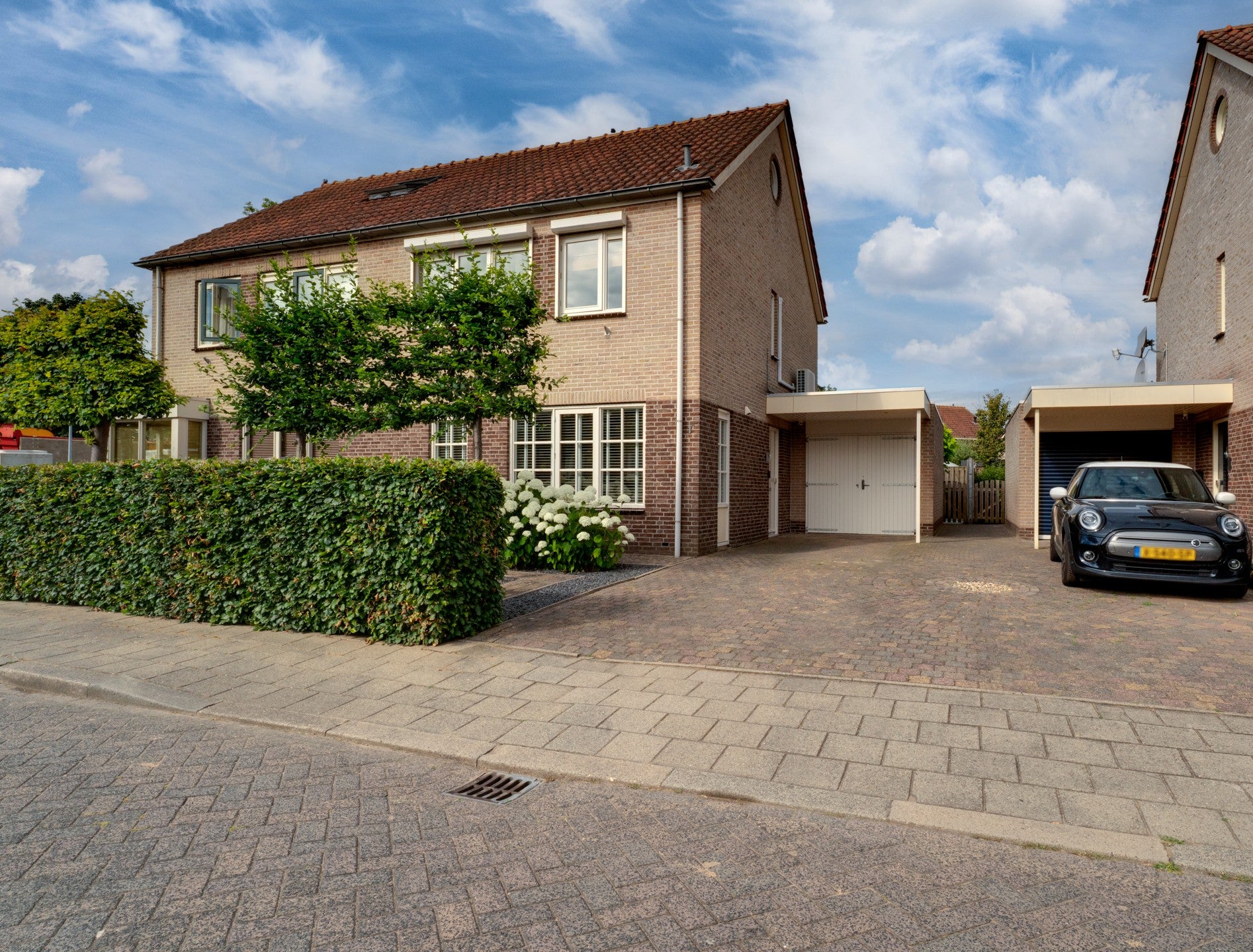 Huis Huissensestraat 1 a in Lobith