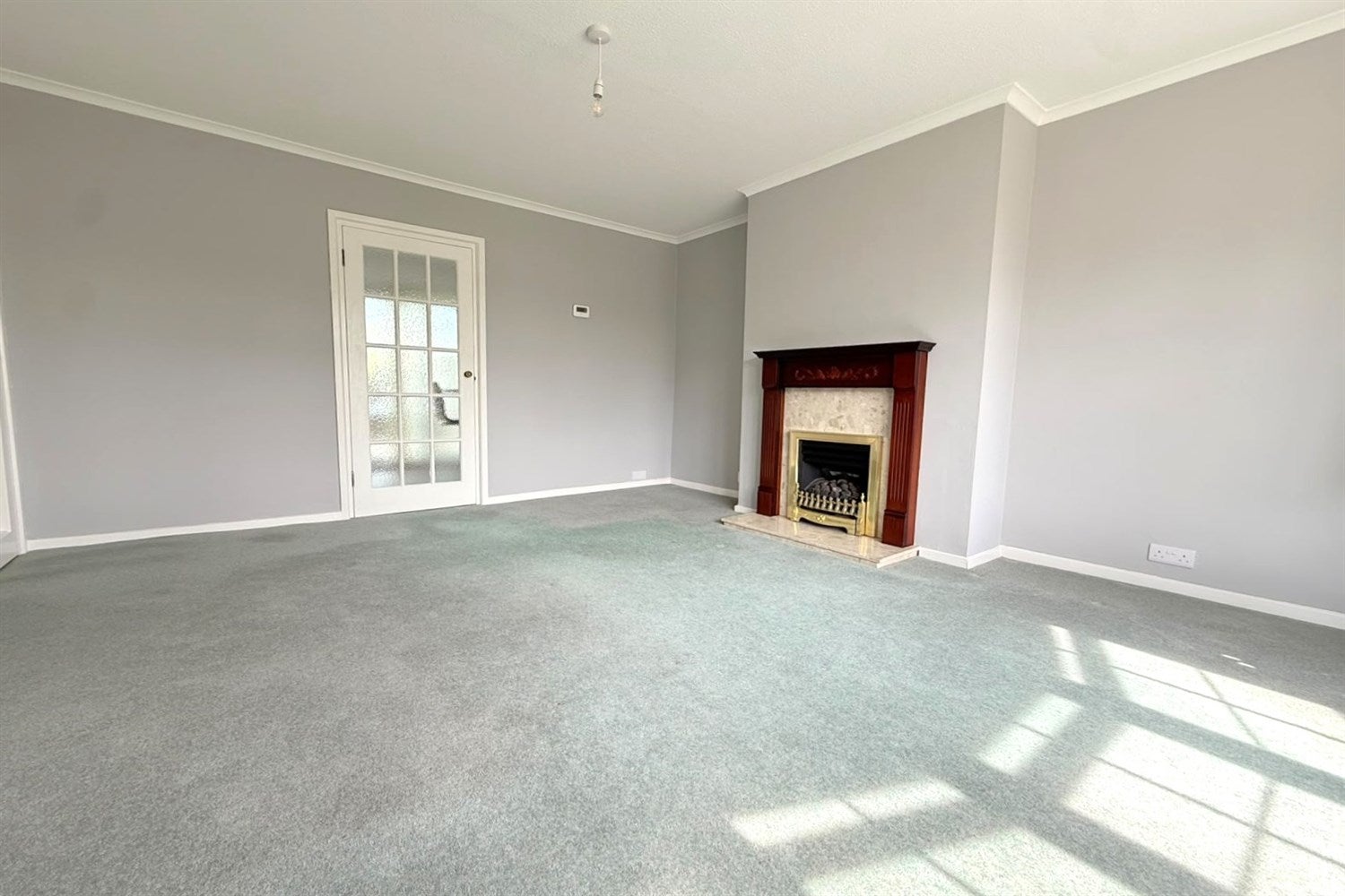 House Greenfields Close in Horsham