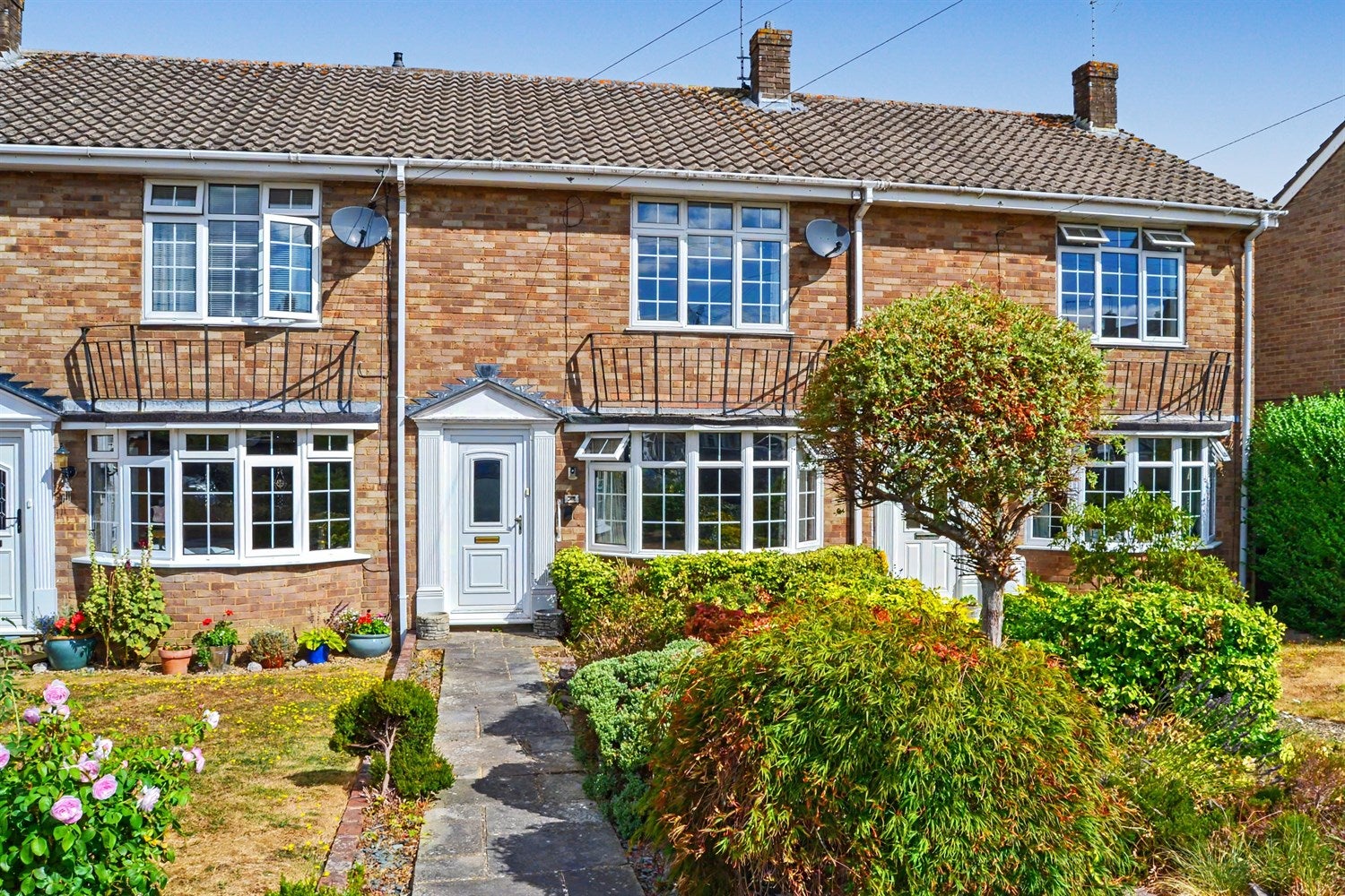 House Greenfields Close in Horsham
