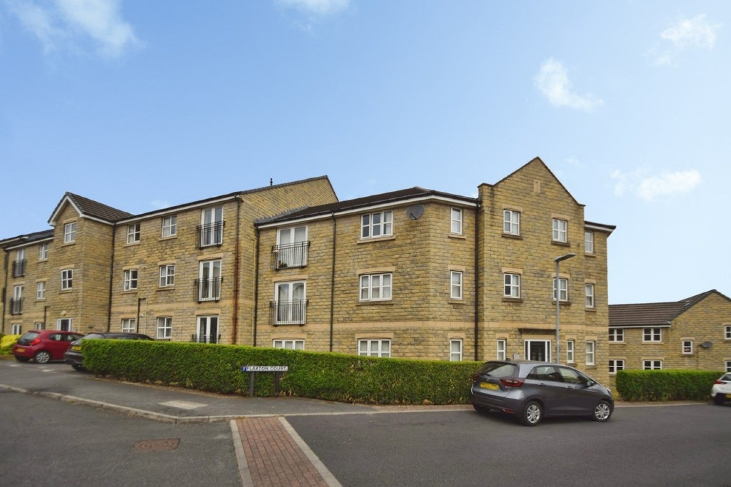 Flat St James Road in Brackley