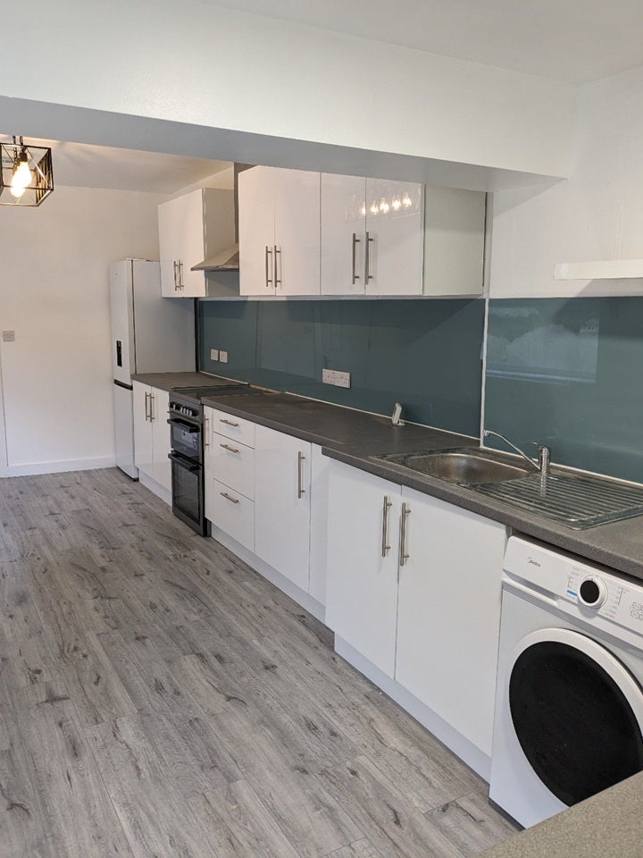 Room Maple Street in Borough of Swale