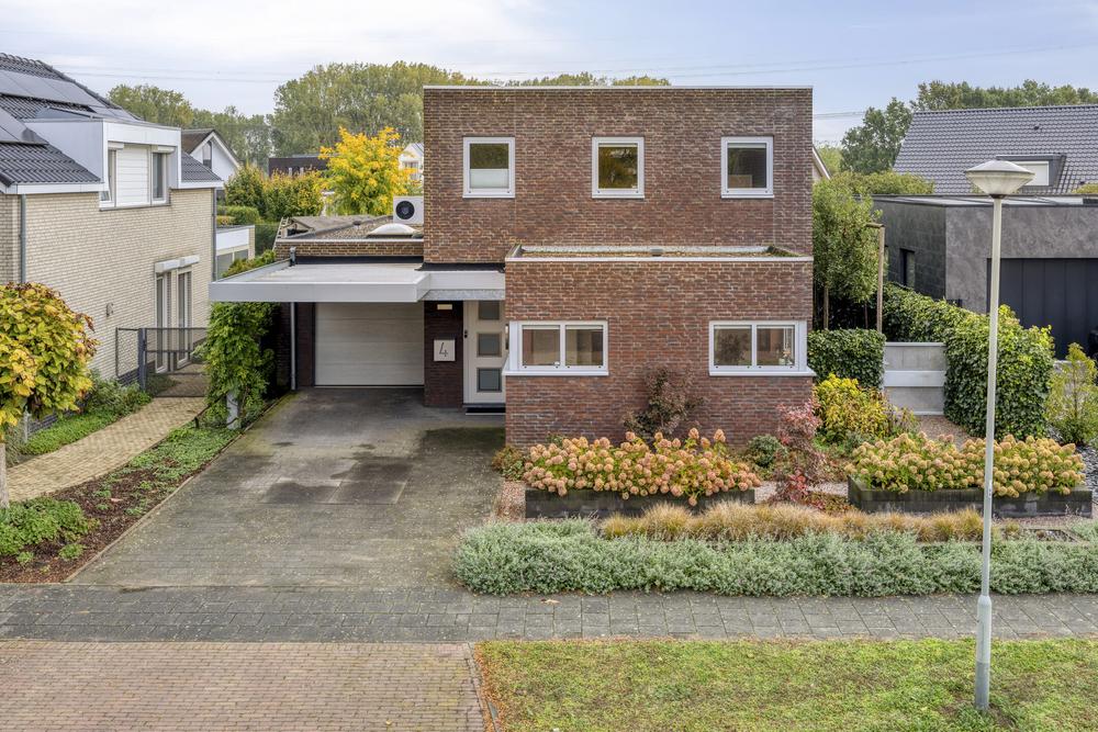 Huis Burgemeester Bongaartslaan 4 in Heel