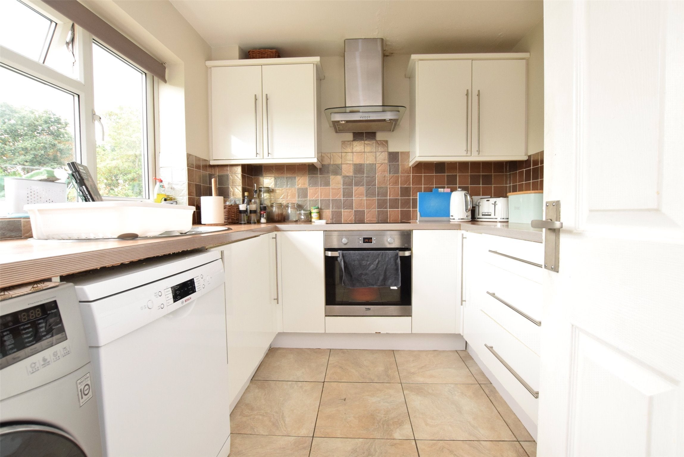 Flat Brentwood Road in Greater London