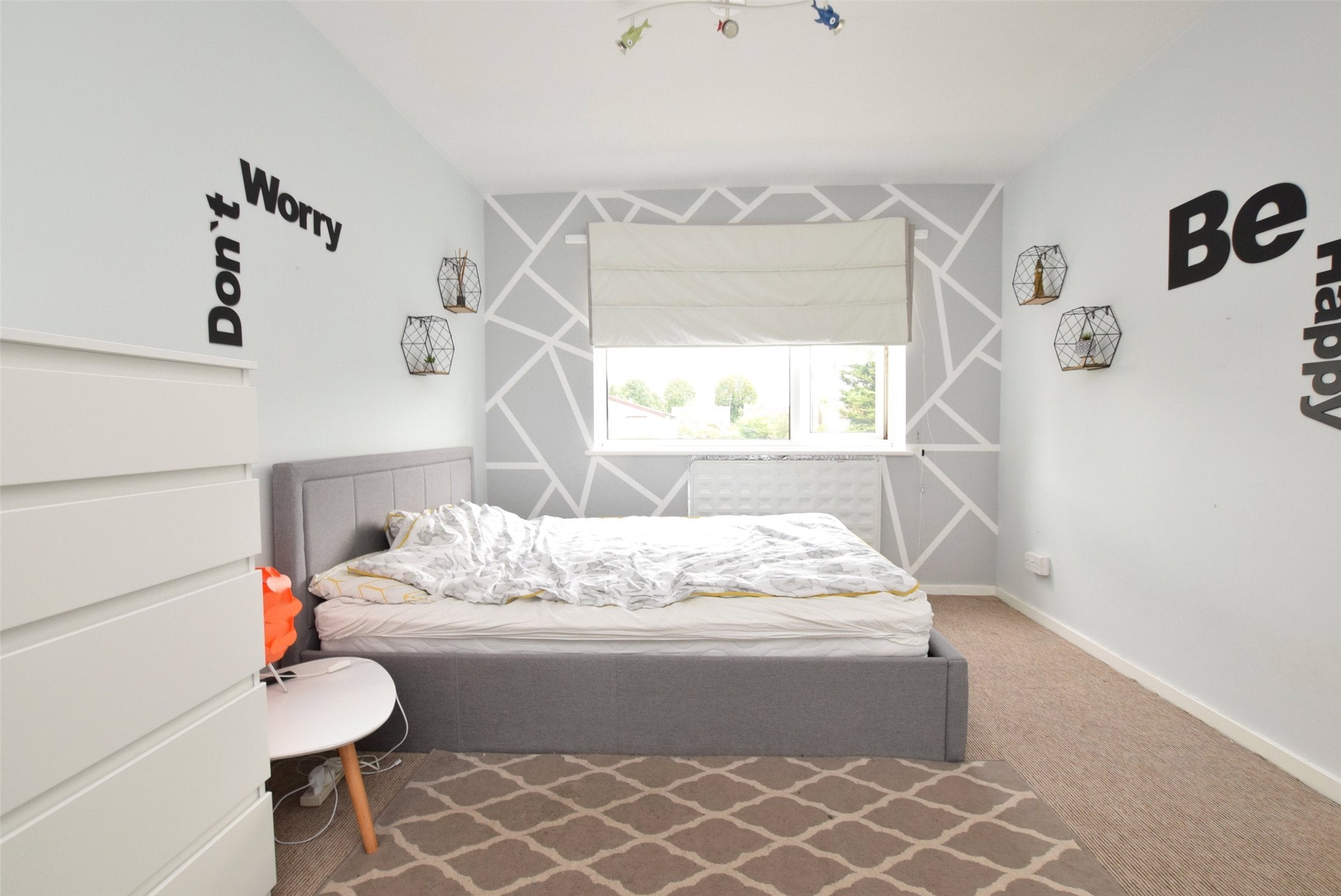 Flat Brentwood Road in Greater London