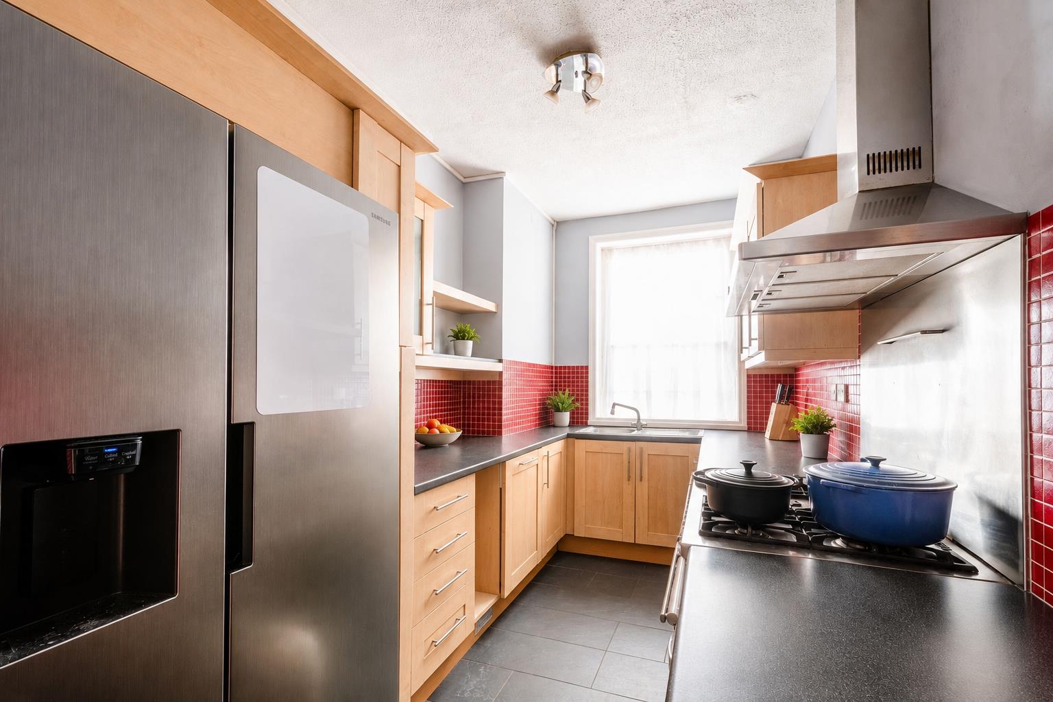 Flat Fanshaw Street in Greater London