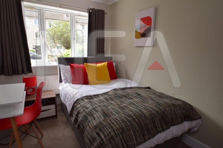 Room Star Road in Reading