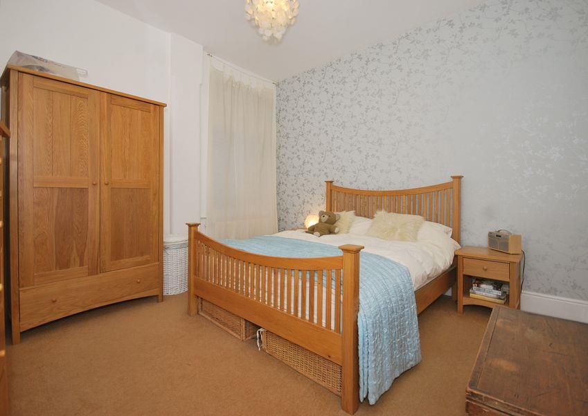Flat Alexandra Park Road in Greater London