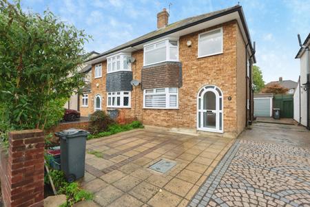 House Whitton Dene in Greater London