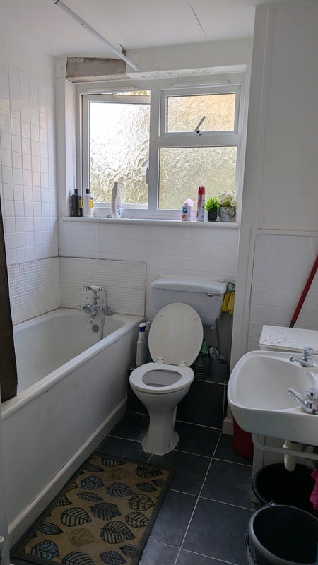 Room Hurst Place in Greater London