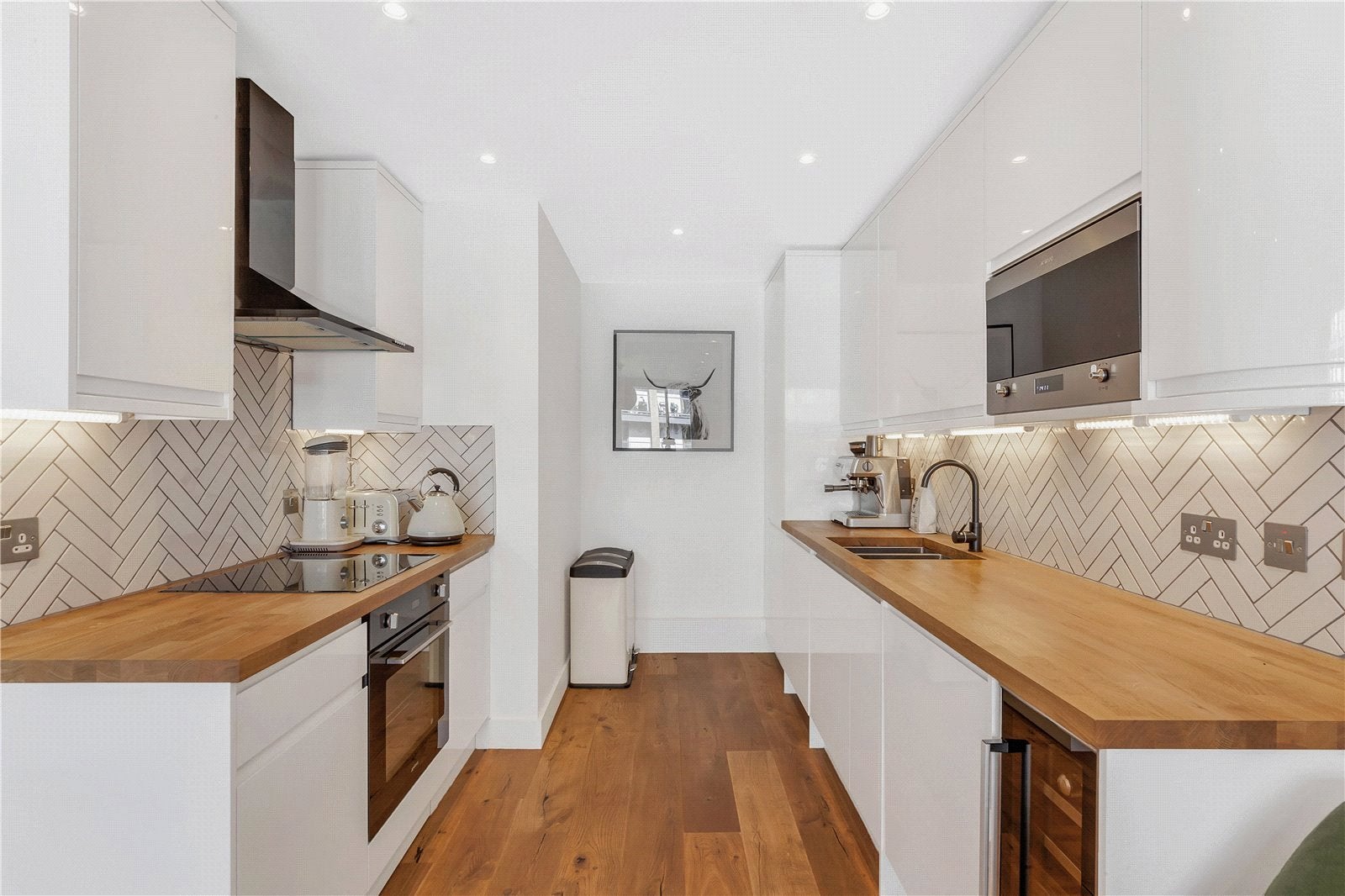 Flat Orsman Road in Greater London