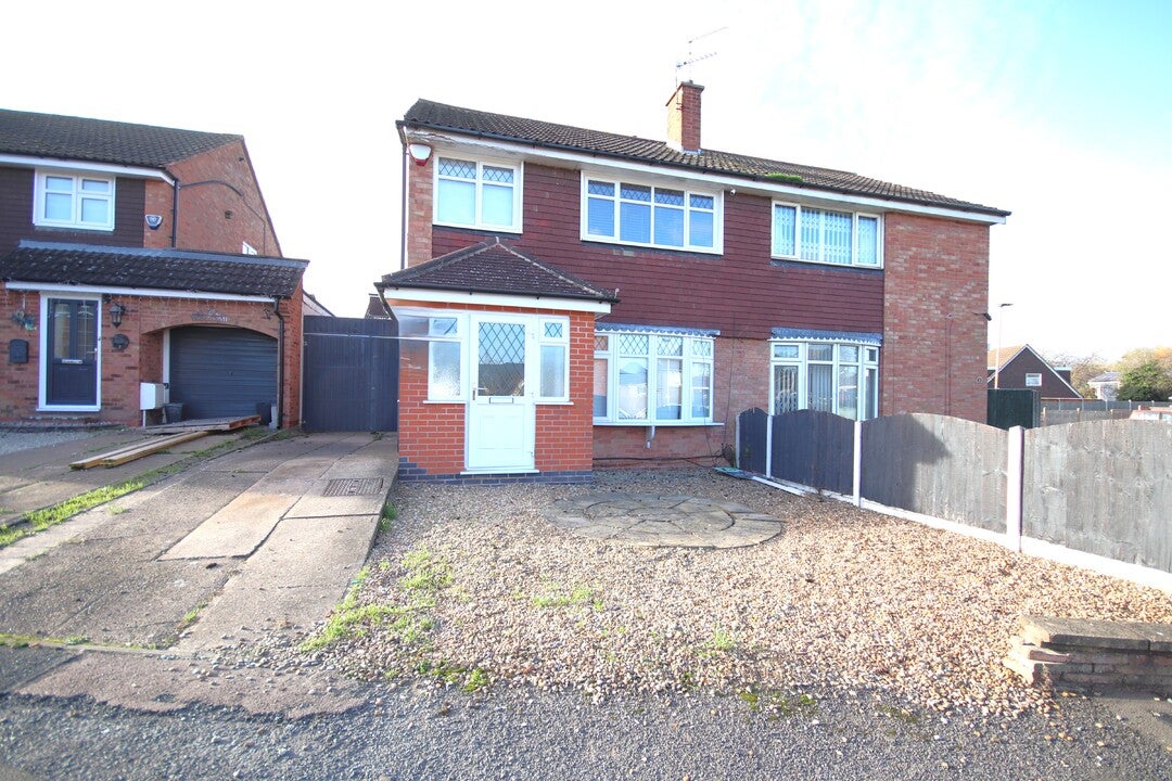 House Elsham Close in Leicester