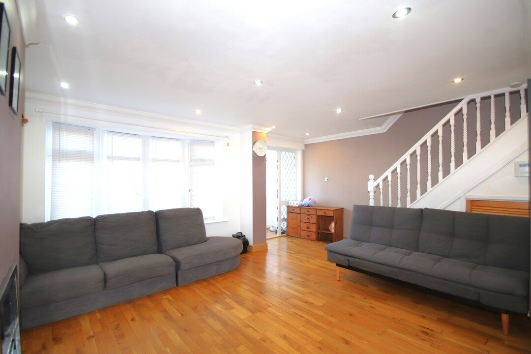 House Elsham Close in Leicester