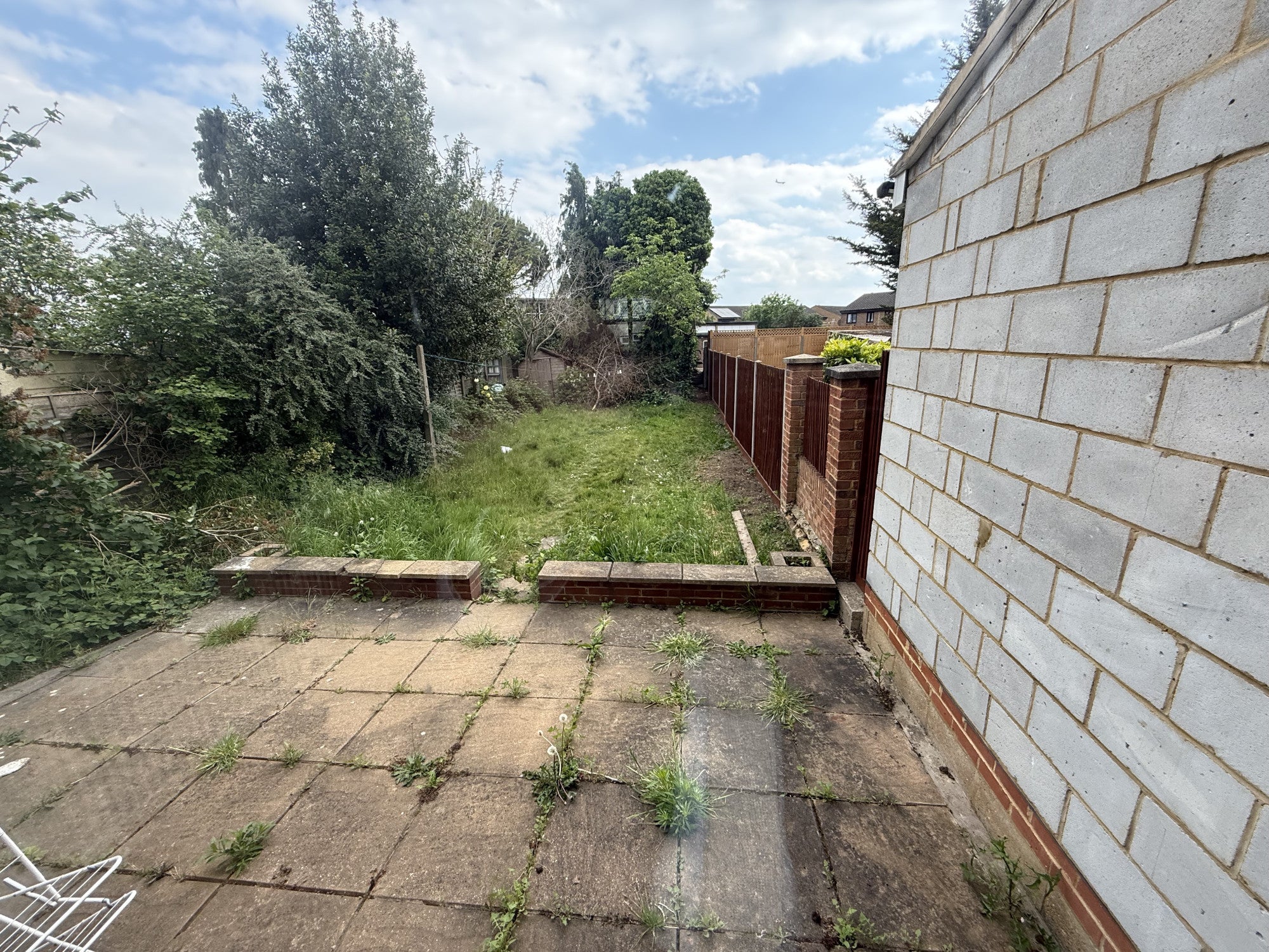 House Boundaries Road in Greater London