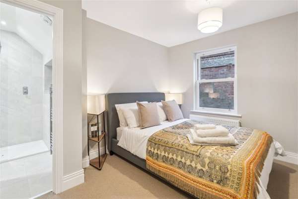 Flat West Street in Marlow
