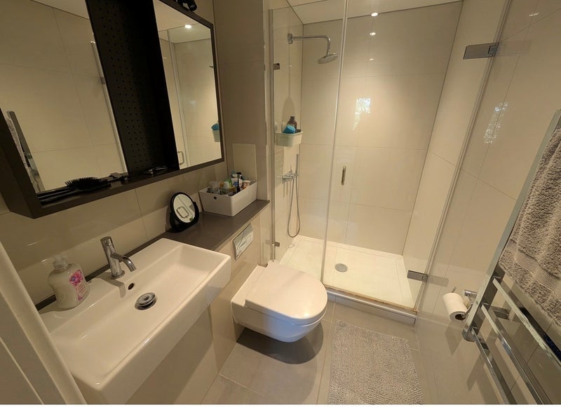 Room Wharf Road in Greater London