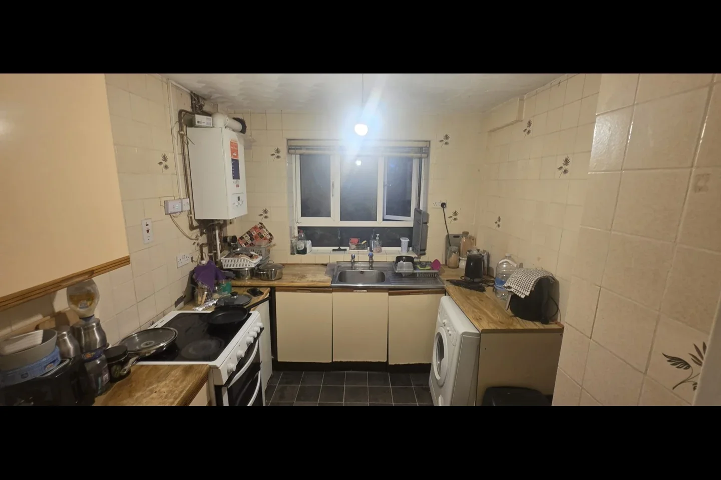 Room Bosworth Road in Greater London