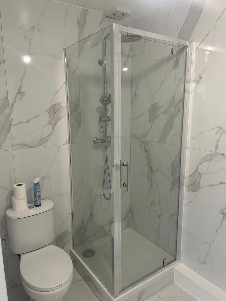 Flat Casson Street in Greater London