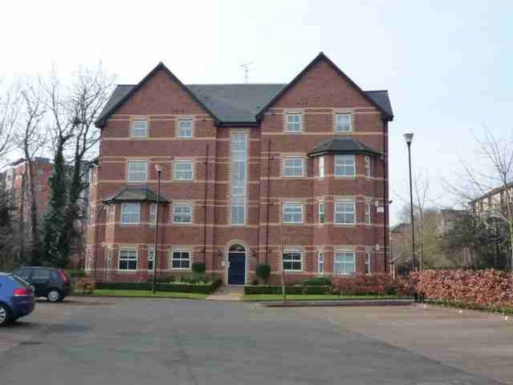 Flat Station Road in Wilmslow