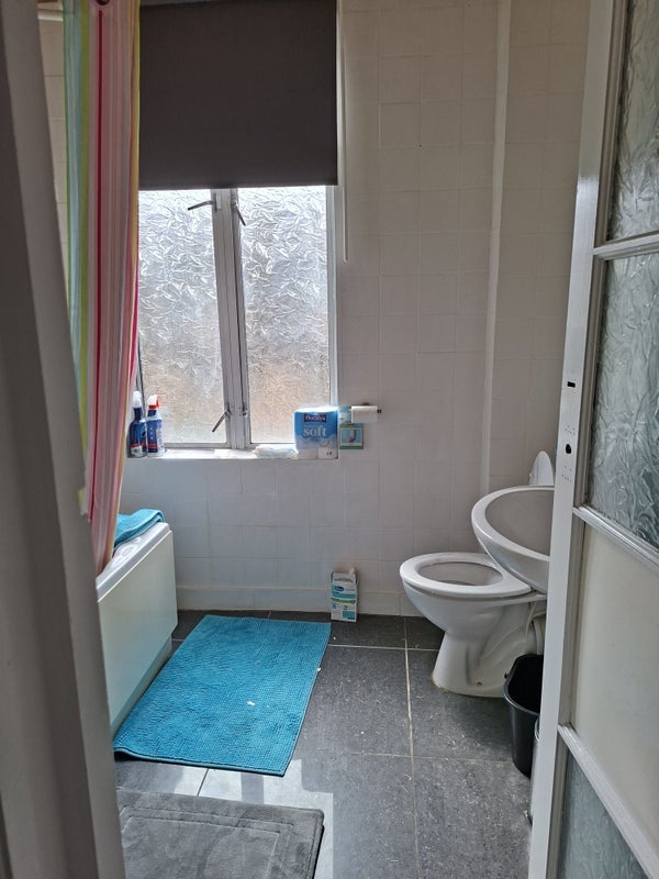 Room Cambridge Grove in Greater London