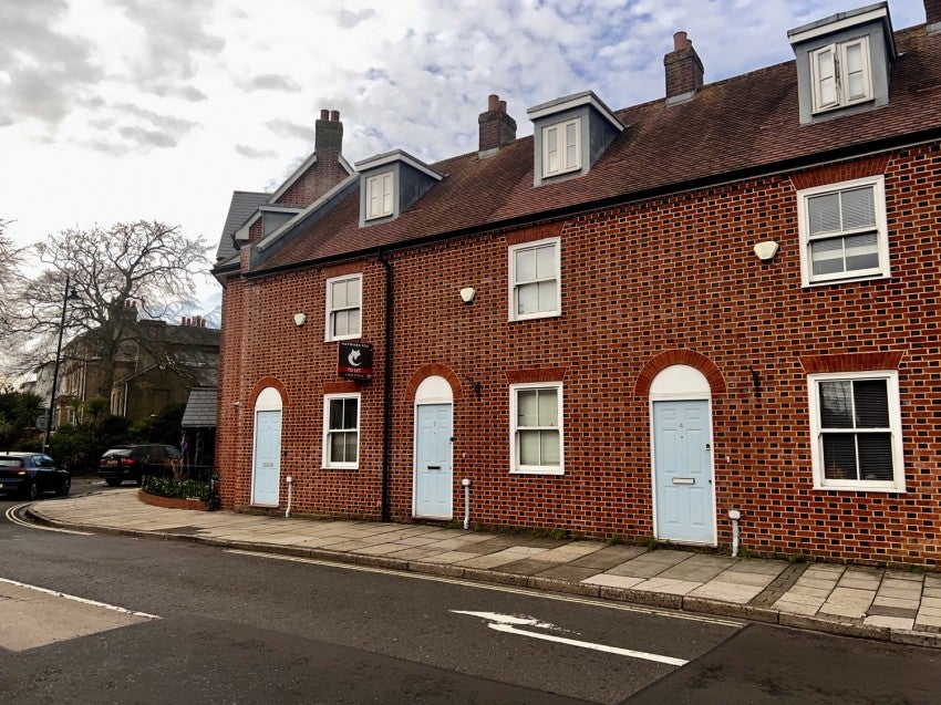 House Priestlands Place in New Forest