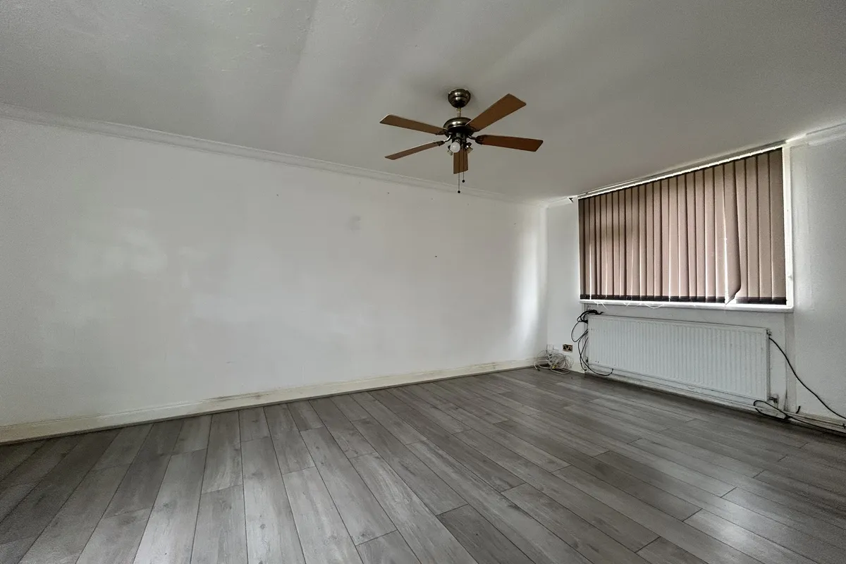 House Outwood Close in Leicester