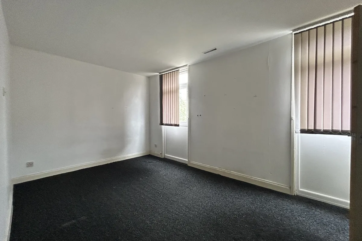 House Outwood Close in Leicester